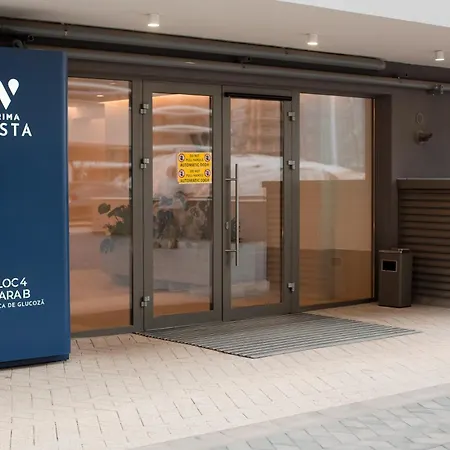 Luxury 2-bedroom 2-bath With Balcony Near Pipera Metro Бухарест