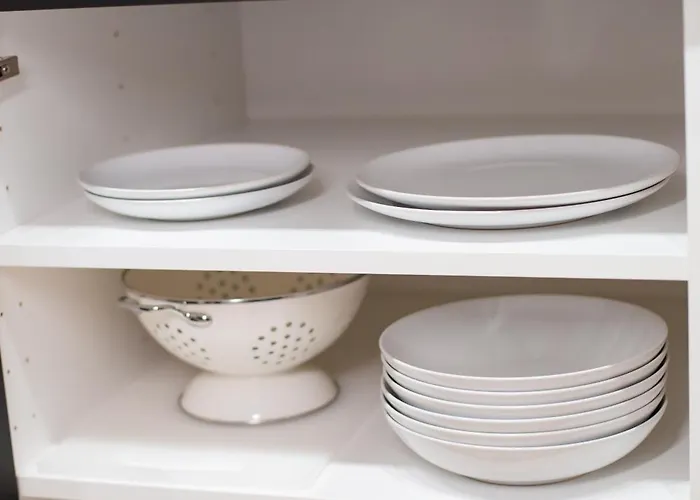 Luxury 2-bedroom 2-bath With Balcony Near Pipera Metro Бухарест