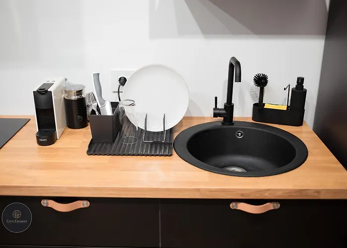 Luxury 2-bedroom 2-bath With Balcony Near Pipera Metro