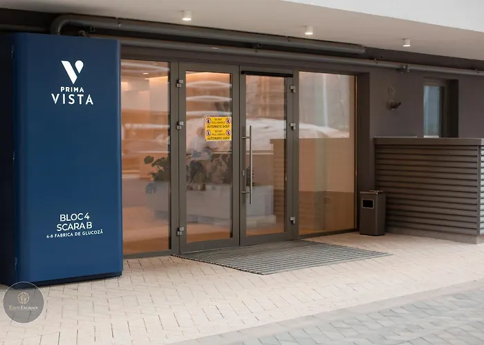 Luxury 2-bedroom 2-bath With Balcony Near Pipera Metro Бухарест