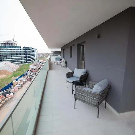 Lägenhet Luxury 2-bedroom 2-bath With Balcony Near Pipera Metro Bukarest