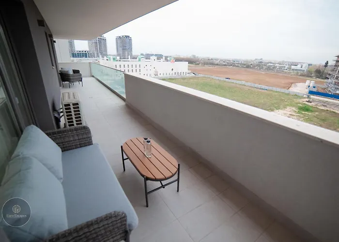 Luxury 2-bedroom 2-bath With Balcony Near Pipera Metro Apartment *