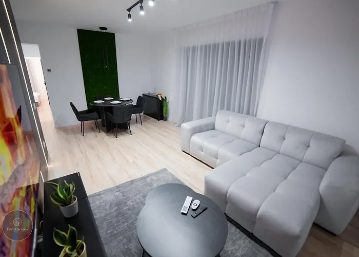 Luxury 2-bedroom 2-bath With Balcony Near Pipera Metro *