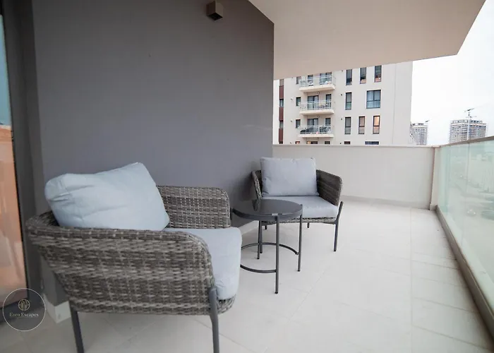 Luxury 2-bedroom 2-bath With Balcony Near Pipera Metro * Bukarest