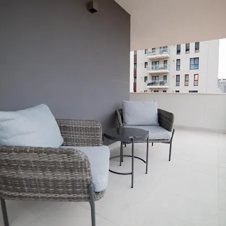 Luxury 2-bedroom 2-bath With Balcony Near Pipera Metro * Bucareste