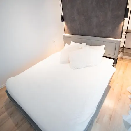 Luxury 2bedrooms 2 Bath Sleeps 4 Near Promenada Mall With Wifi Apartment Bucharest