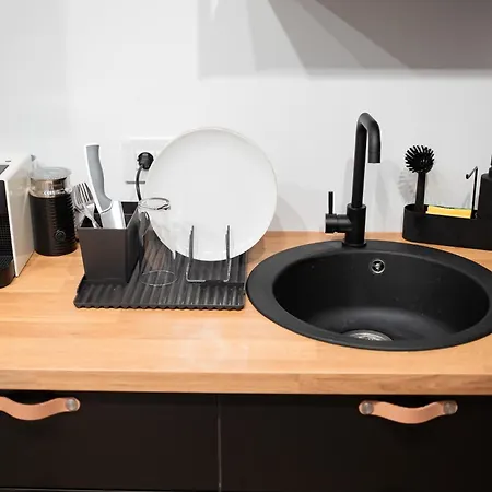 Luxury 2-bedroom 2-bath With Balcony Near Pipera Metro