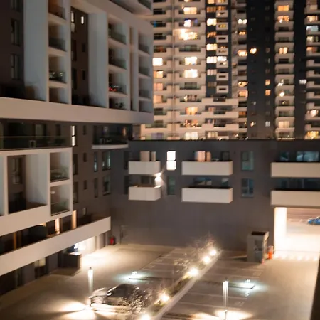 Appartement Luxury 2-bedroom 2-bath With Balcony Near Pipera Metro